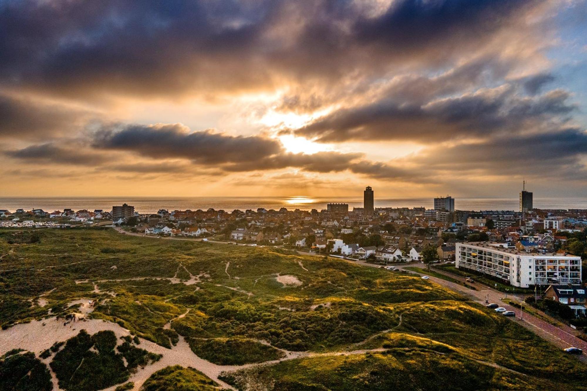 'T Schelpje With Free Parking Apartment Zandvoort Bagian luar foto