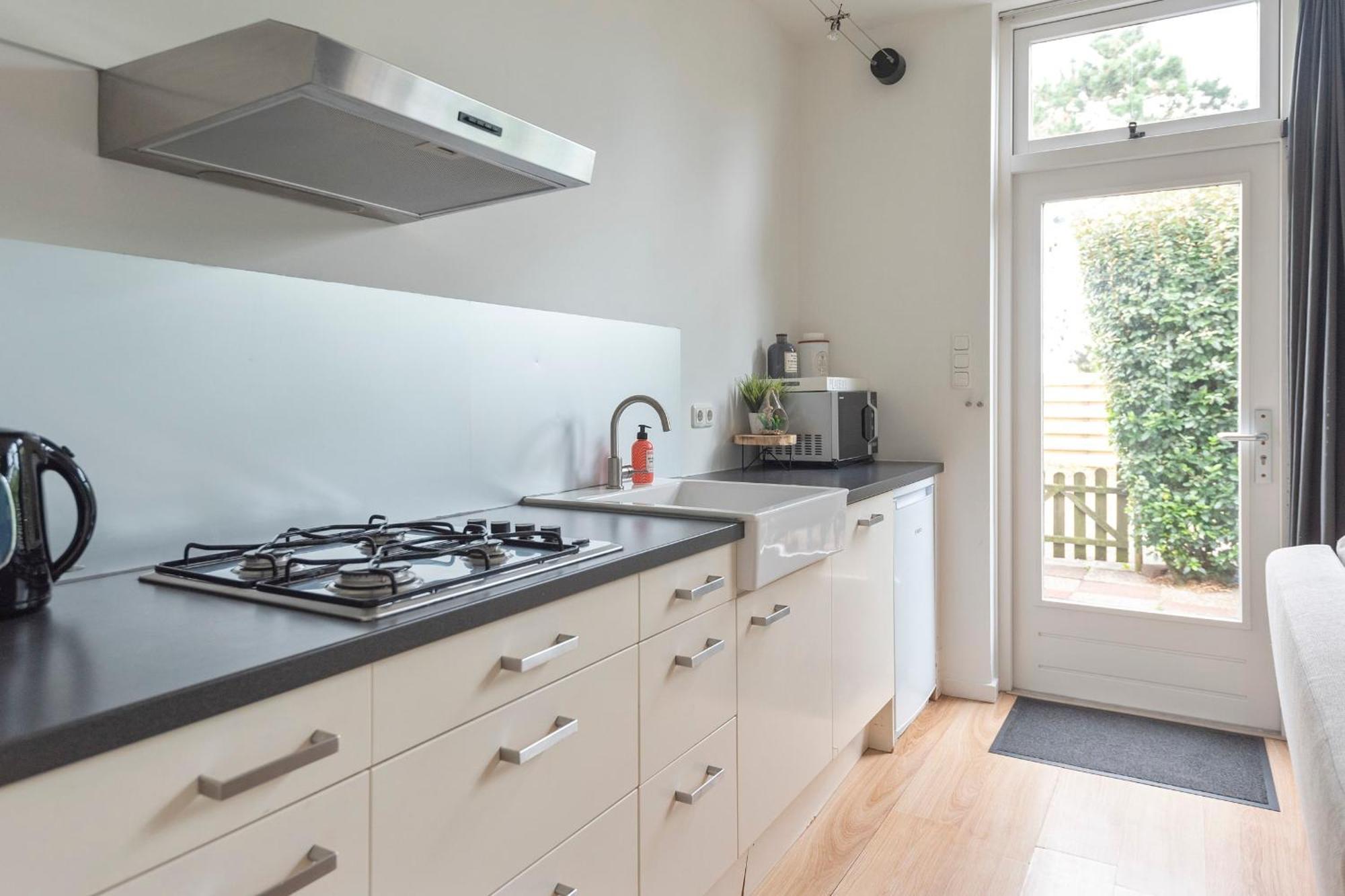 'T Schelpje With Free Parking Apartment Zandvoort Bagian luar foto